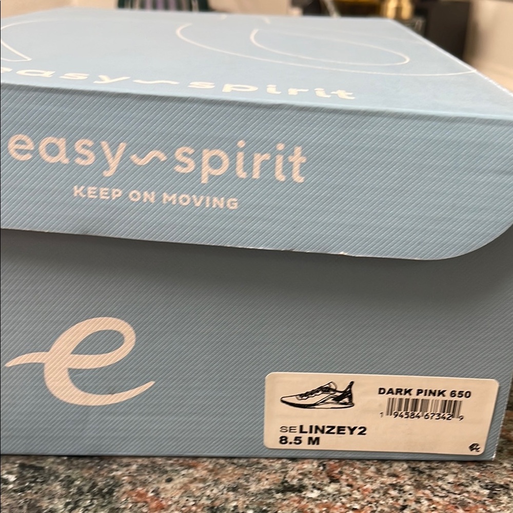 Brand New Easy Spirit Dark Pink Linzey2 size 8.5M
